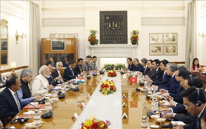 Tổng Bí thư, Chủ tịch nước Tô Lâm hội đàm với Thủ tướng Ấn Độ Narendra Modi- Ảnh 1.
