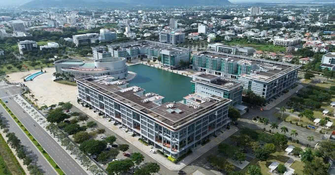 TP.HCM làm gì với hàng trăm trụ sở dôi dư sau sáp nhập?- Ảnh 1.