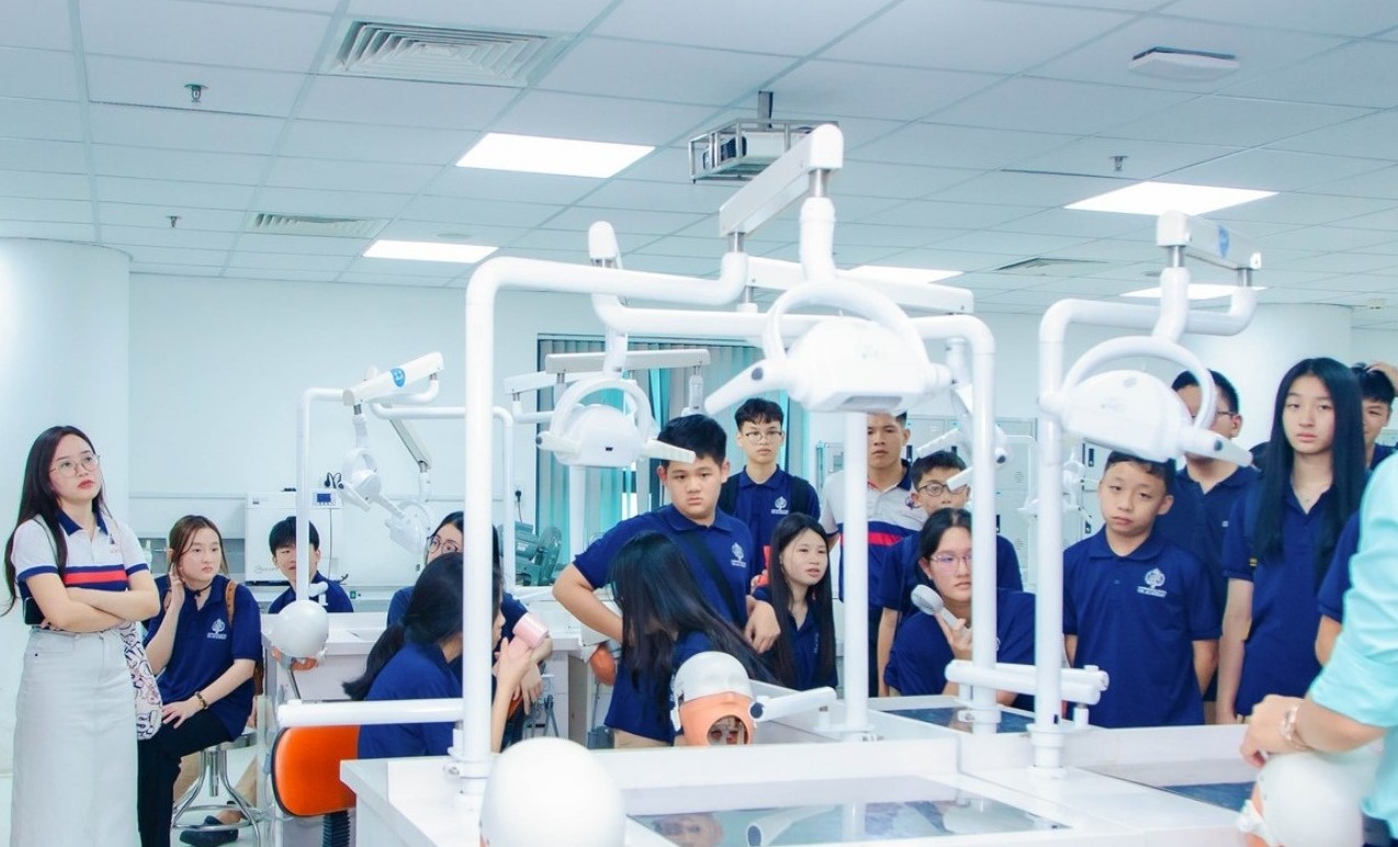 UKA, iSchool và HIU mở rộng hành trình hướng nghiệp cho học sinh toàn quốc- Ảnh 3.