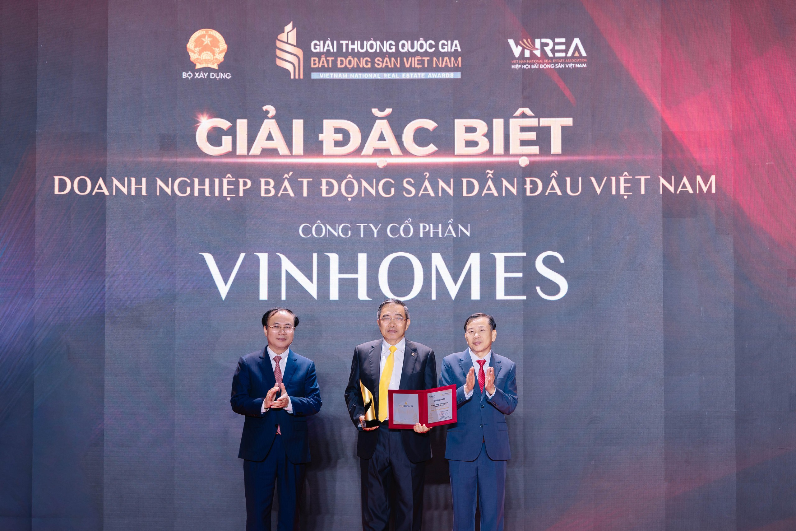 Điều gì làm nên thành công của các doanh nghiệp địa ốc "thắng lớn" tại Giải thưởng Quốc gia Bất động sản Việt Nam lần thứ II?- Ảnh 1. Điều gì làm nên thành công của các doanh nghiệp địa ốc "thắng lớn" tại Giải thưởng Quốc gia Bất động sản Việt Nam lần thứ II?- Ảnh 1.
