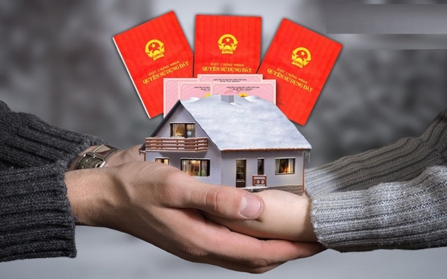 Từ giờ, cha mẹ sang tên sổ đỏ cho con hết bao nhiêu tiền? - Ảnh 1.
