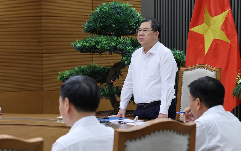 Đường sắt Lào Cai - Hà Nội - Hải Phòng: Phó Thủ tướng yêu cầu bảo đảm tiến độ và chất lượng kỹ thuật - Ảnh 2. Đường sắt Lào Cai - Hà Nội - Hải Phòng: Phó Thủ tướng yêu cầu bảo đảm tiến độ và chất lượng kỹ thuật - Ảnh 2.