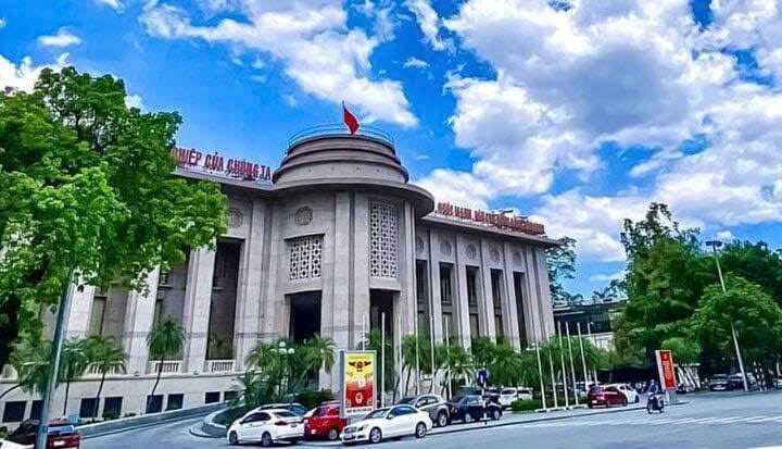 Văn phòng Chính phủ phê bình NHNN, yêu cầu xử lý gấp kiến nghị loại bỏ nhiều khoản vay khỏi 'room' tín dụng - Ảnh 1.