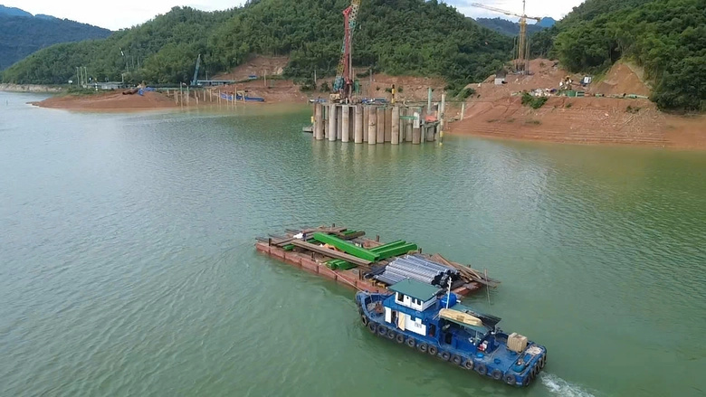 Tây Bắc sắp có cây cầu mới lập kỷ lục Việt Nam: Quy mô 3.100 tỷ, cảm hứng thiết kế từ núi rừng địa phương - Ảnh 1.