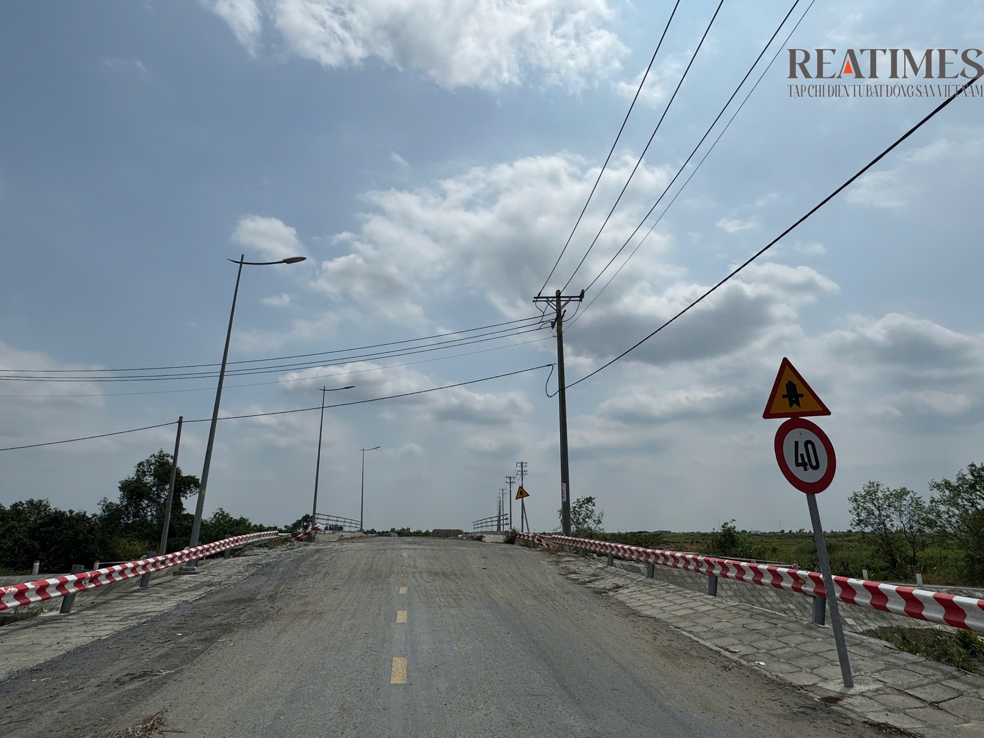 Nút thắt cổ chai từ đại lộ Lương Hoà - Bình Chánh vào cửa ngõ thành phố Hồ Chí Minh- Ảnh 6.