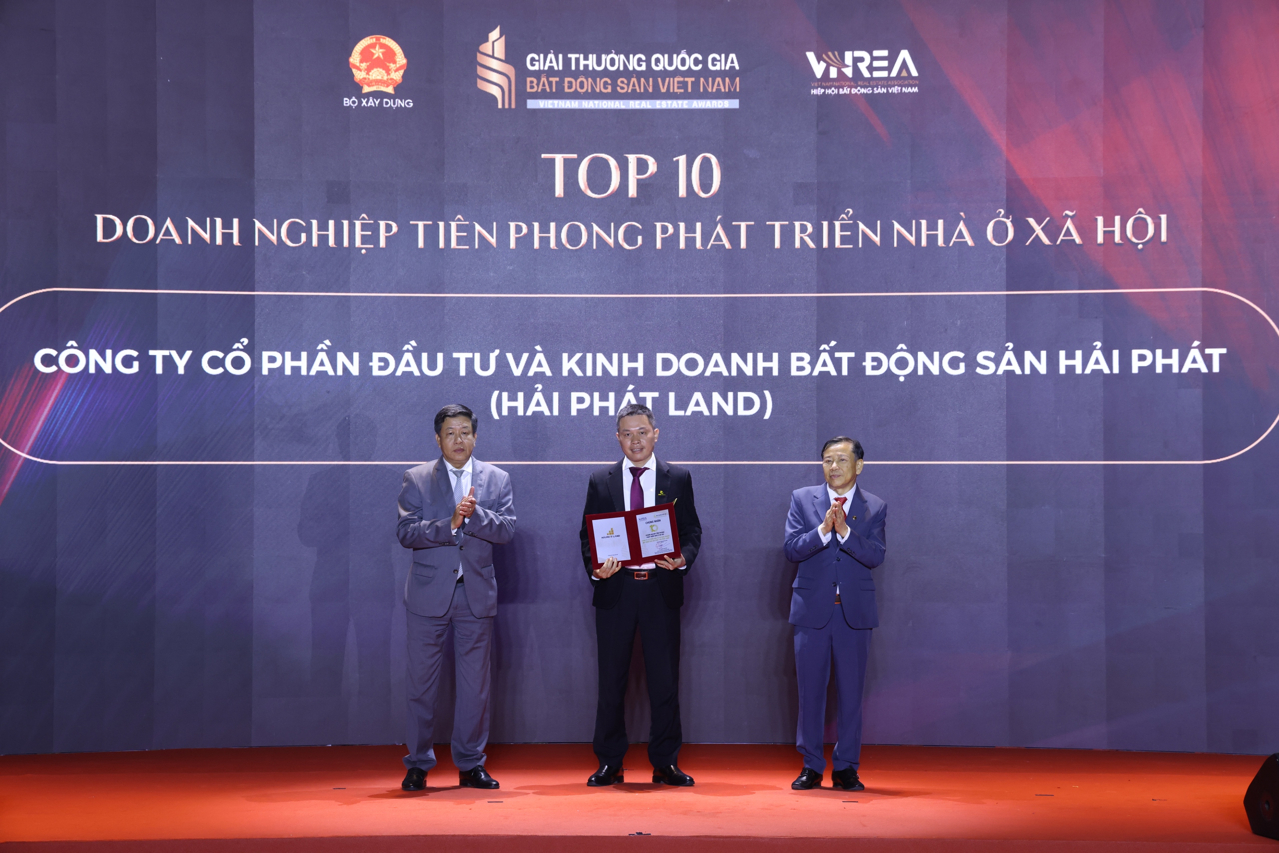 Tôn vinh Top 10 doanh nghiệp tiên phong phát triển nhà ở xã hội- Ảnh 8.