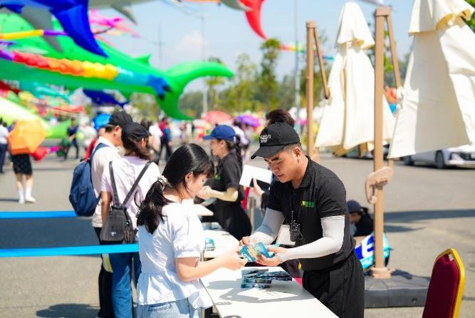 Hàng nghìn người đổ về siêu lễ hội Paradise Summer Fest, hình hài siêu điểm đến Cần Giờ ngày càng rõ nét- Ảnh 2.