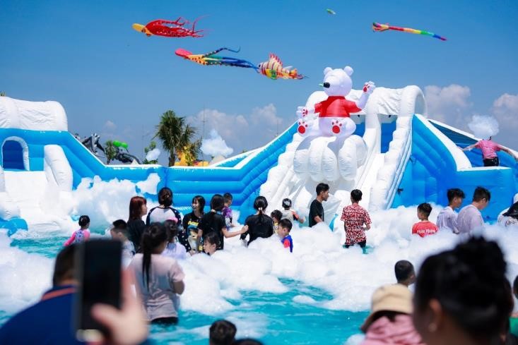Hàng nghìn người đổ về siêu lễ hội Paradise Summer Fest, hình hài siêu điểm đến Cần Giờ ngày càng rõ nét- Ảnh 5.