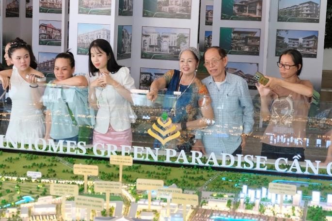 Hàng nghìn người đổ về siêu lễ hội Paradise Summer Fest, hình hài siêu điểm đến Cần Giờ ngày càng rõ nét- Ảnh 8.