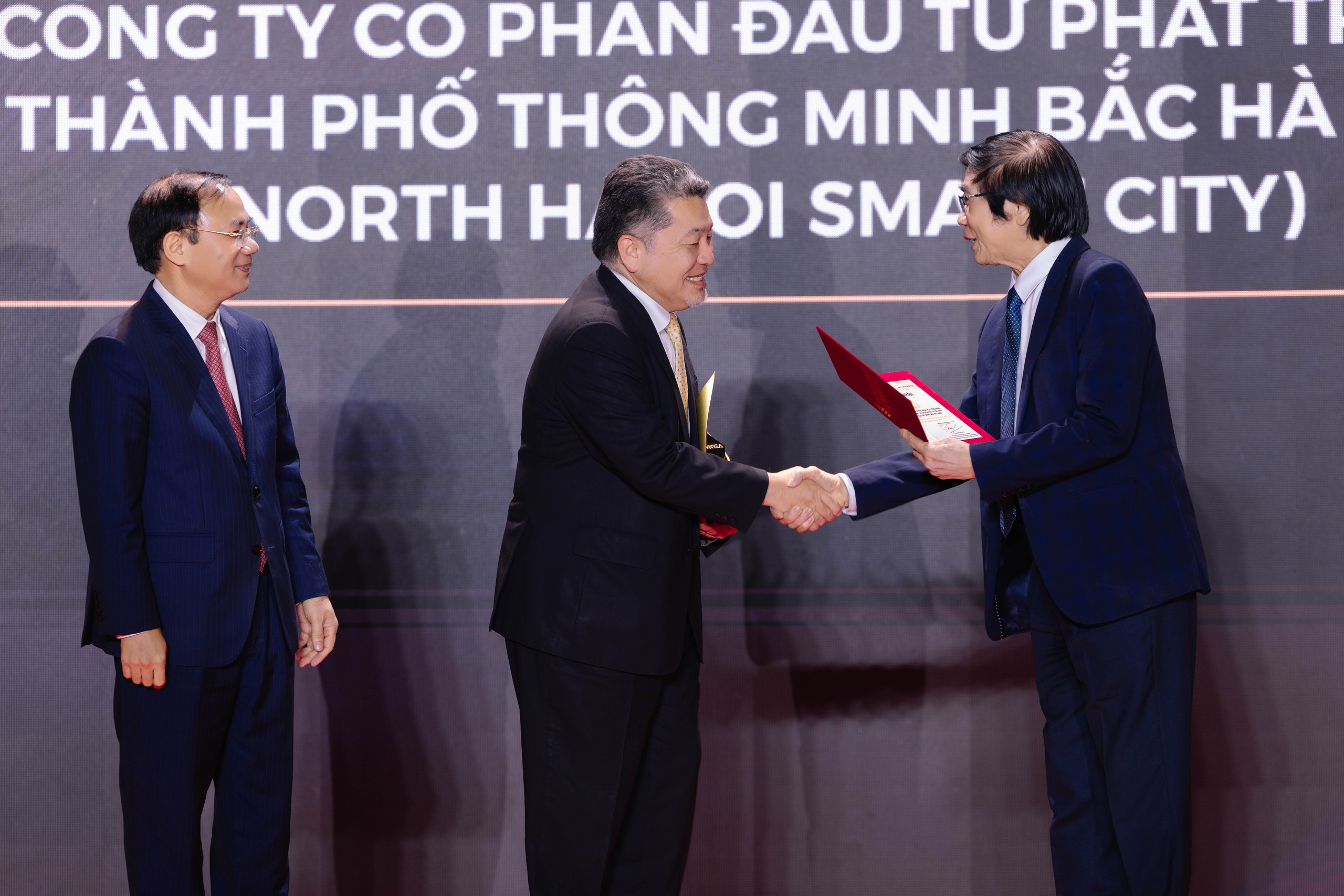 BRG ghi dấu ấn tại Giải thưởng Quốc gia Bất động sản Việt Nam nhờ chiến lược phát triển bền vững và tầm nhìn hội nhập quốc tế- Ảnh 2. BRG ghi dấu ấn tại Giải thưởng Quốc gia Bất động sản Việt Nam nhờ chiến lược phát triển bền vững và tầm nhìn hội nhập quốc tế- Ảnh 2.