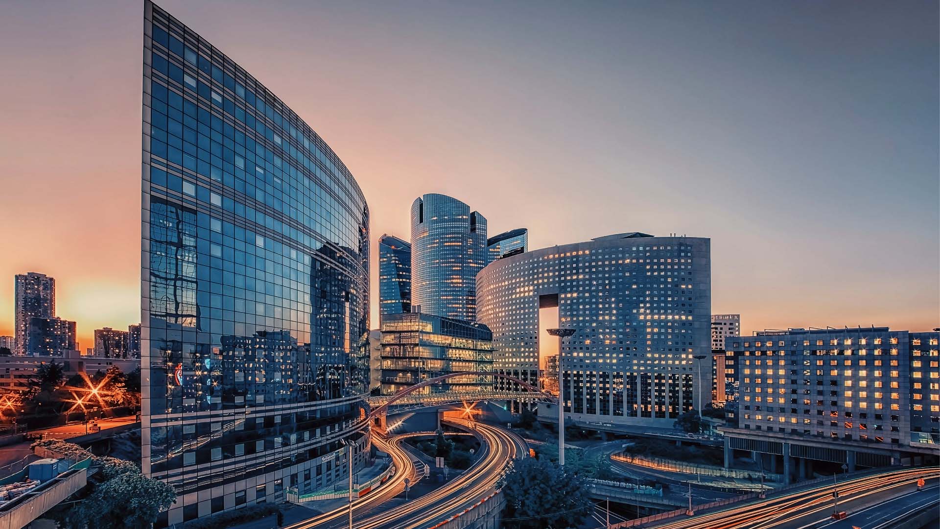G.Empire Group: Kiên định với năng lực thực chất trên hành trình nâng chuẩn dịch vụ bất động sản- Ảnh 2. G.Empire Group: Kiên định với năng lực thực chất trên hành trình nâng chuẩn dịch vụ bất động sản- Ảnh 2.
