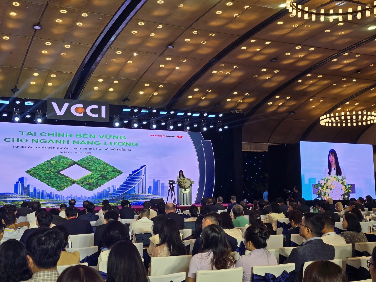 Techcombank được vinh danh trong Top 10 Net Zero Việt Nam 2026: Khẳng định vị thế tiên phong trong lĩnh vực tài chính xanh tại Việt Nam- Ảnh 4.
