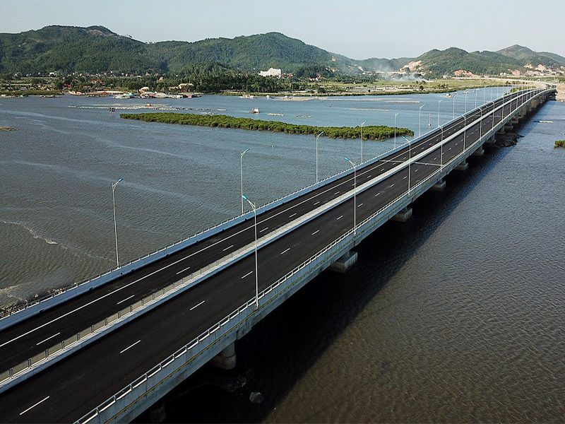 Tuyến cao tốc đắt đỏ nhất Việt Nam: Chỉ dài hơn 24km nhưng tiêu tốn gần 14.000 tỷ, sở hữu siêu cầu dây văng lọt TOP nhiều nhịp nhất thế giới - Ảnh 4.