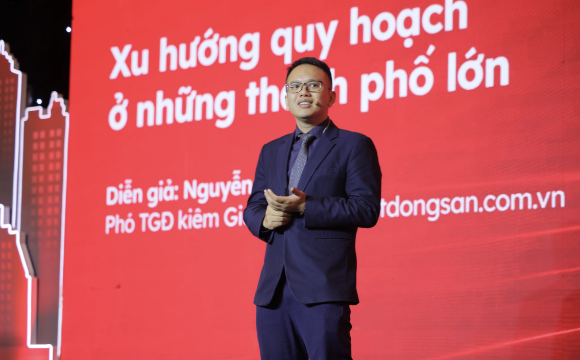 Tái cấu trúc lõi đô thị: Điều gì chờ đợi thị trường bất động sản Hà Nội và TP.HCM? - Ảnh 1.