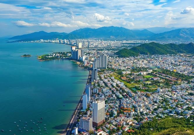 Chỉ còn 1 tháng, Việt Nam lần đầu tiên có đường bay thẳng kết nối 2 trung tâm du lịch của miền Trung - Ảnh 2.