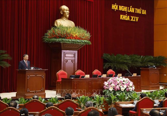 Thông cáo báo chí về ngày làm việc thứ năm và bế mạc Hội nghị lần thứ ba Ban Chấp hành Trung ương Đảng khóa XIV- Ảnh 1.