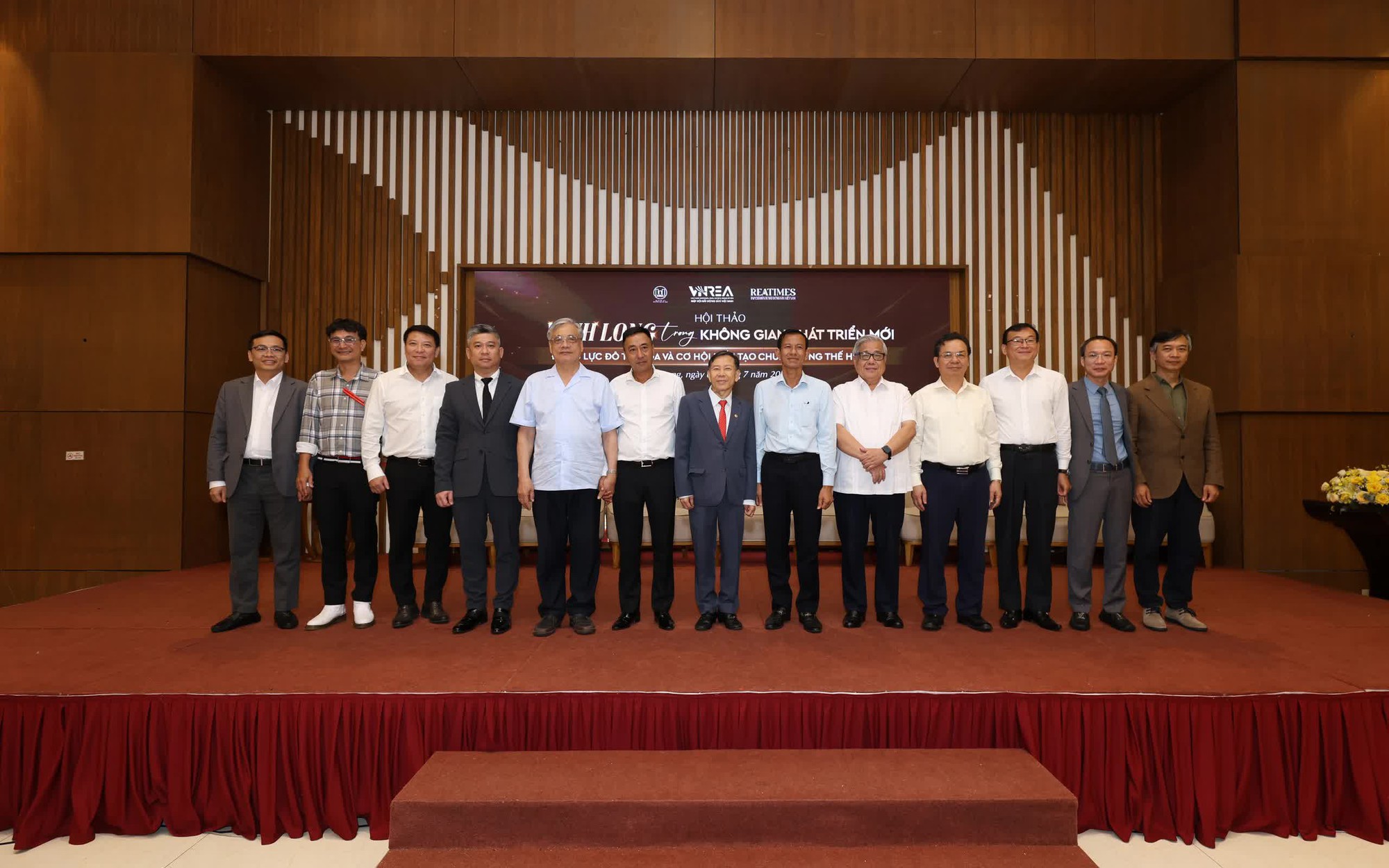 GS.TSKH. NGND. Vũ Minh Giang: "Văn hóa không chỉ để ngợi ca, mà phải trở thành nguồn lực phát triển" - Ảnh 1.