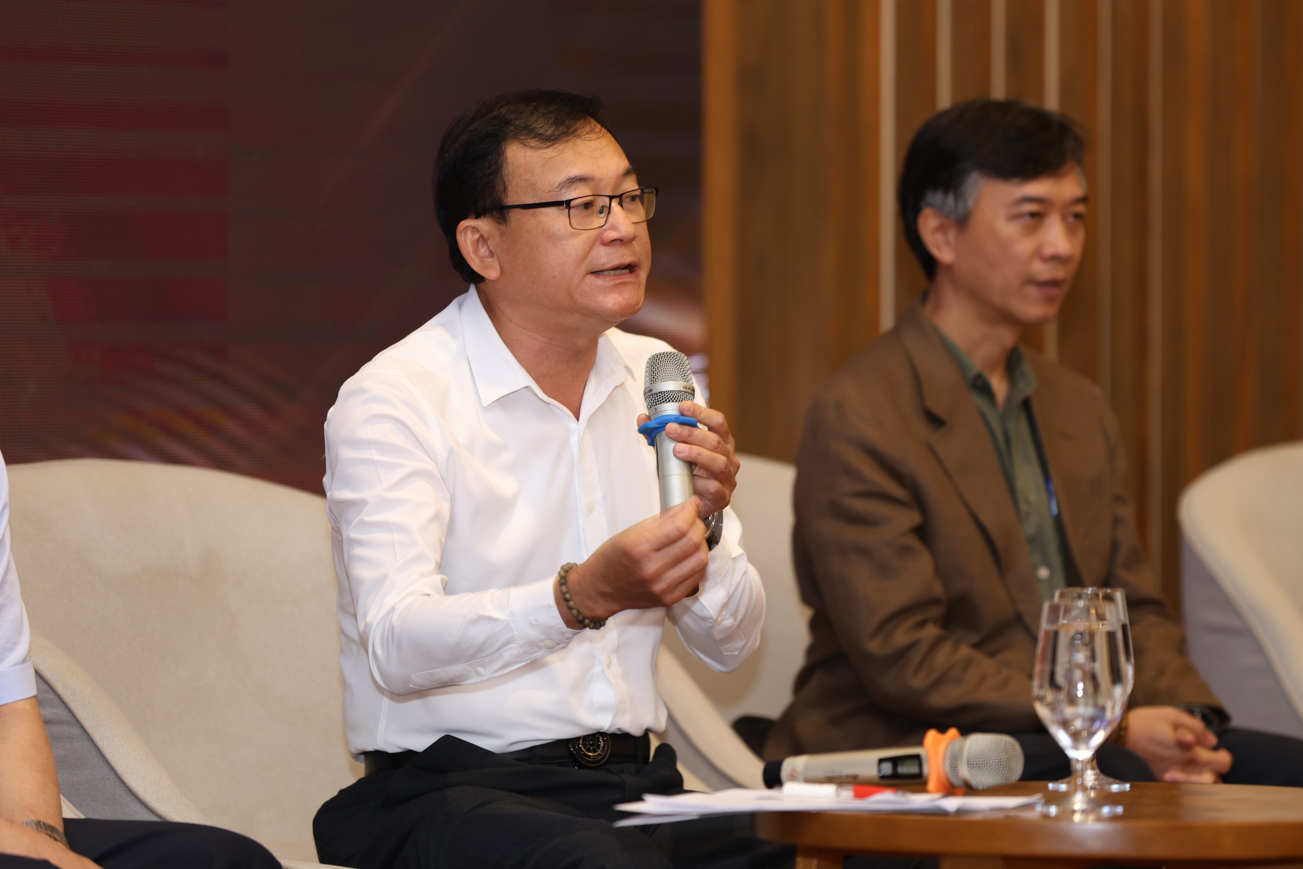 Các chuyên gia hàng đầu nhận diện lợi thế khác biệt kiến tạo cực tăng trưởng mới cho Vĩnh Long - Ảnh 7.