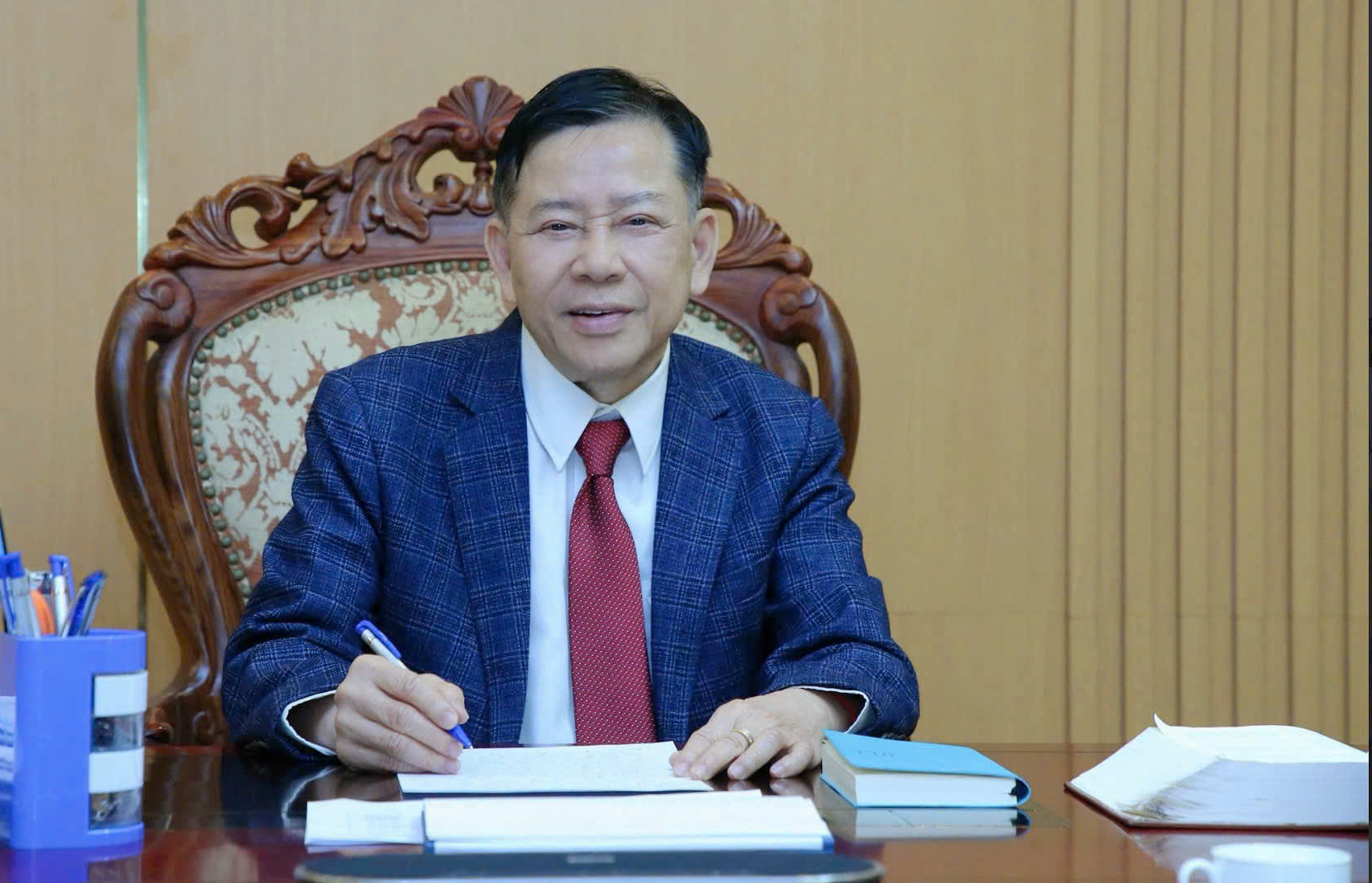 Khó khăn, vướng mắc và kiến nghị giải pháp trong lĩnh vực xây dựng, công nghiệp, hạ tầng và quy hoạch