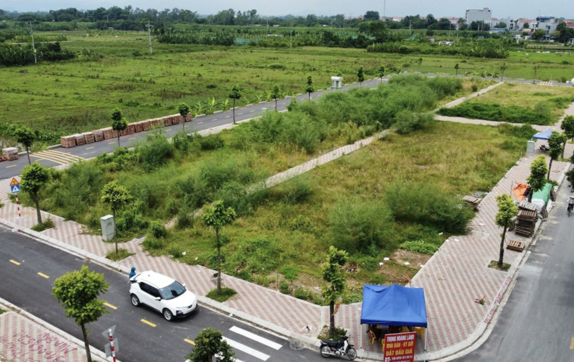 Siết phân lô, bán nền ở đô thị: Thời "găm đất" chờ tăng giá sắp qua? - Ảnh 1.