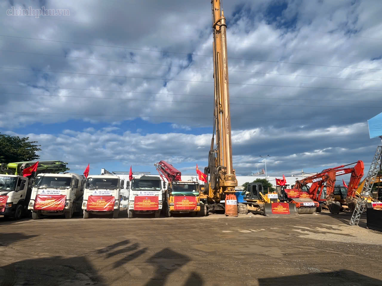 Phó Thủ tướng Thường trực Phạm Gia Túc dự Lễ khởi công 2 dự án hạ tầng trọng điểm của Đà Nẵng- Ảnh 4.