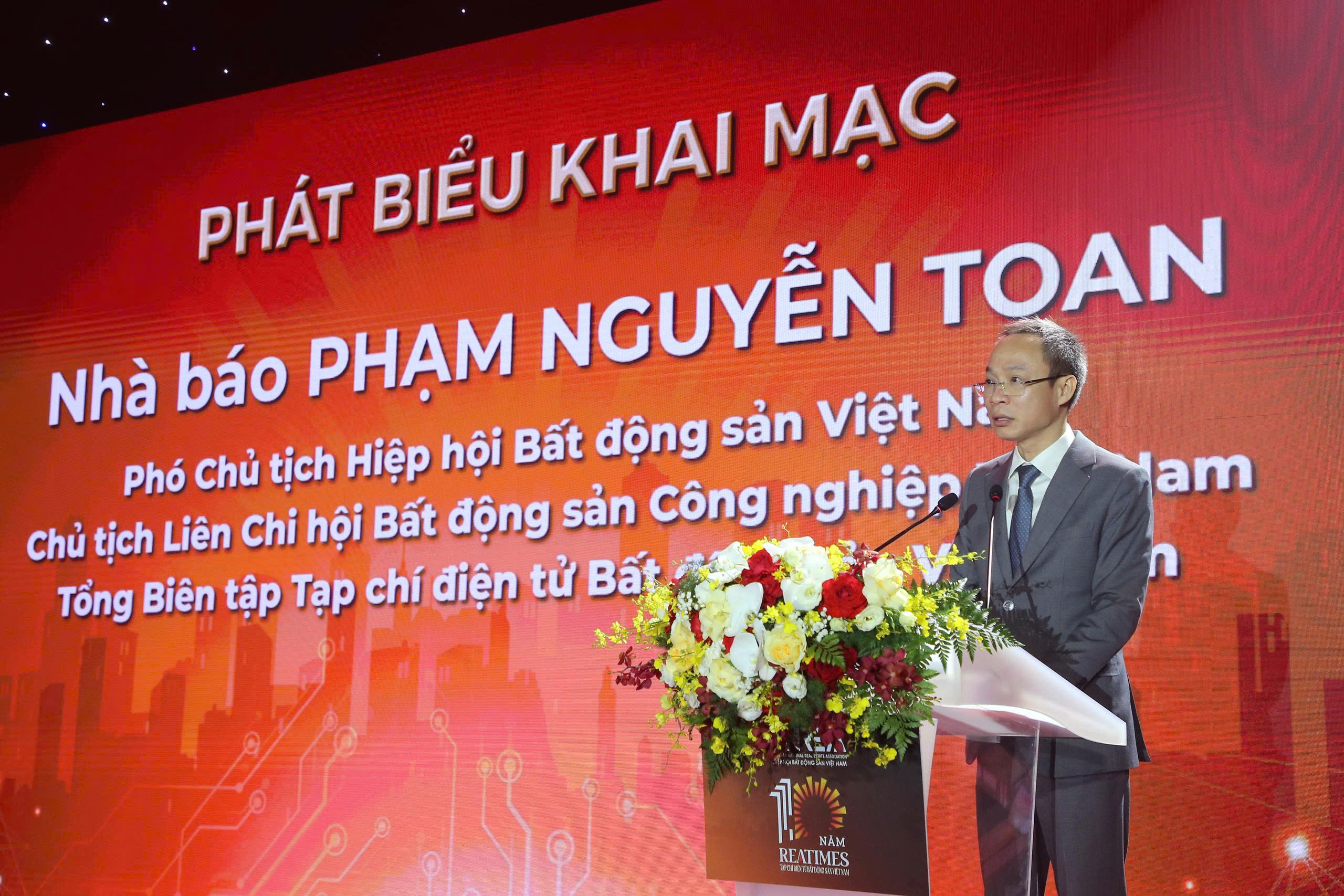 Reatimes kỷ niệm 10 năm thành lập: Kiên định bản sắc báo chí giải pháp, kiến tạo giá trị, hướng tới tương lai số - Ảnh 1.