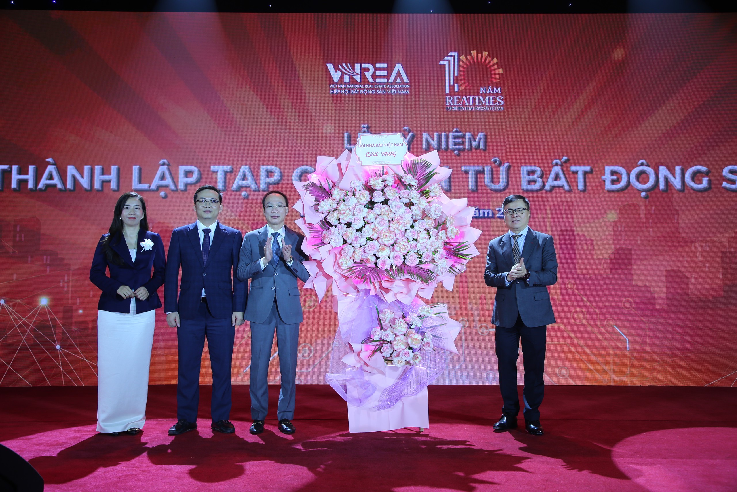 Reatimes kỷ niệm 10 năm thành lập: Kiên định bản sắc báo chí giải pháp, kiến tạo giá trị, hướng tới tương lai số - Ảnh 2.