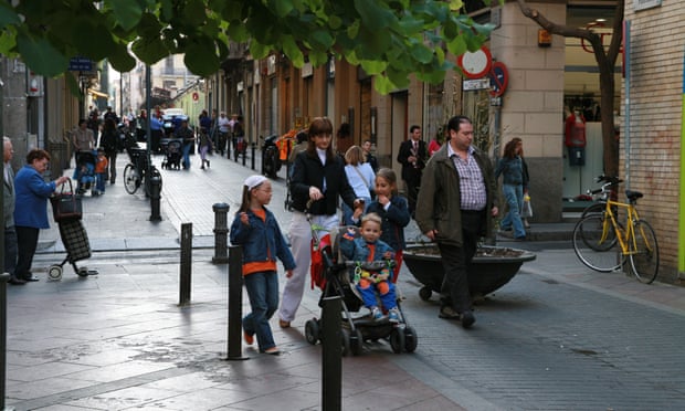 Các phố đi bộ trở nên phổ biến hơn ở Barcelonan