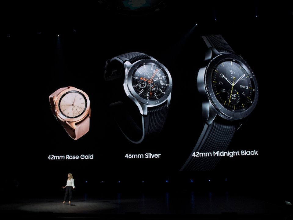 Galaxy Watch hé lộ hình ảnh tuần trước.