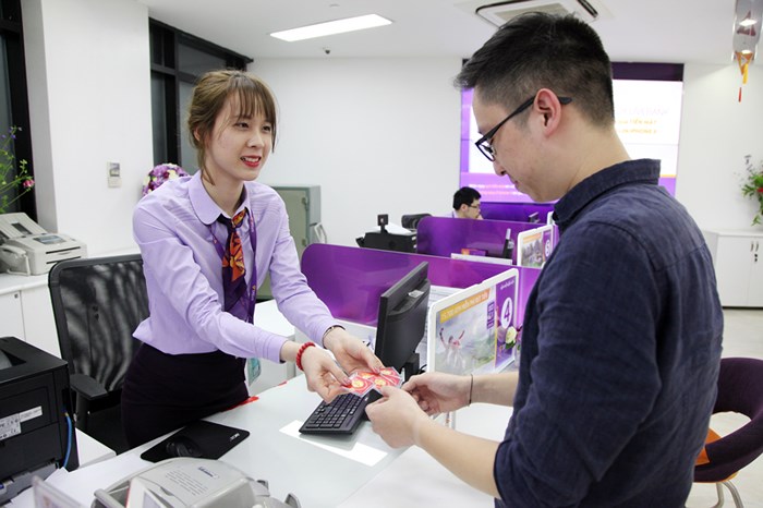 TPBank tăng chi phí chăm sóc nhân viên của mình