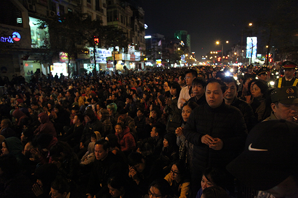 Hàng nghìn người đã có mặt tại chùa Phúc Khánh để dự đại lễ cầu an đầu năm Mậu Tuất.