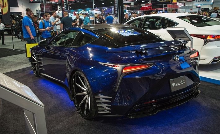 Ngắm phiên bản độc nhất Lexus LC500 Black Panther với mặt nạ siêu anh hùng Marvel