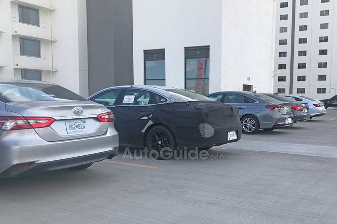 2020_hyundai_sonata_spied_9_qjtu