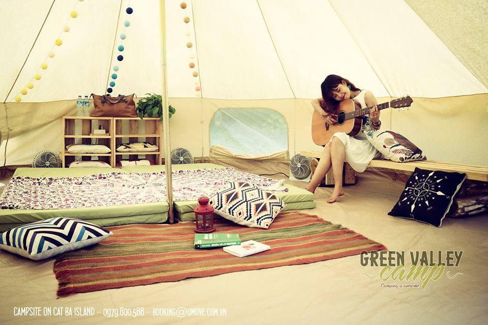 Green Valley Campingp/nằm ở xã Hiền Hào, Cát Bà, Hải Phòng. Nơi đây cách cổng Rừng Quốc Gia 3 cây số