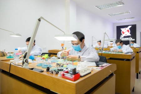 Đội ngũ kỹ thuật được đào tạo bài bản.