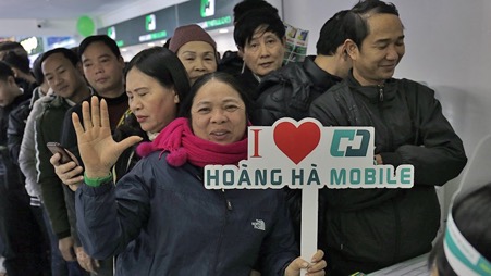 Sự tin tưởng, yêu quý của khách hàng là động lực rất lớn dành cho các nhân viên của Hoàng Hà Mobile.