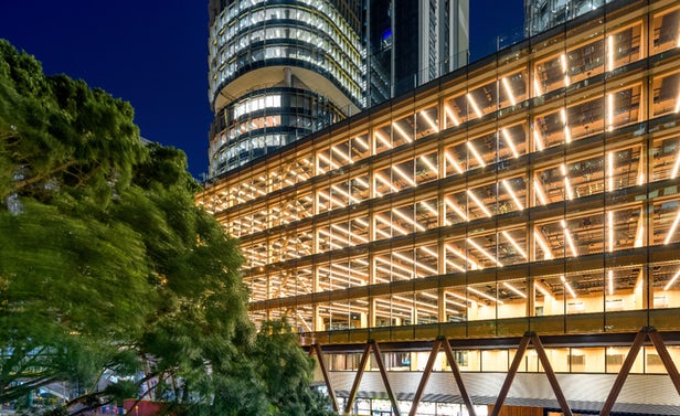 Giải thưởng sử dụng gỗ được được trao cho Tzannes với dự án International House Sydney tại Australia.