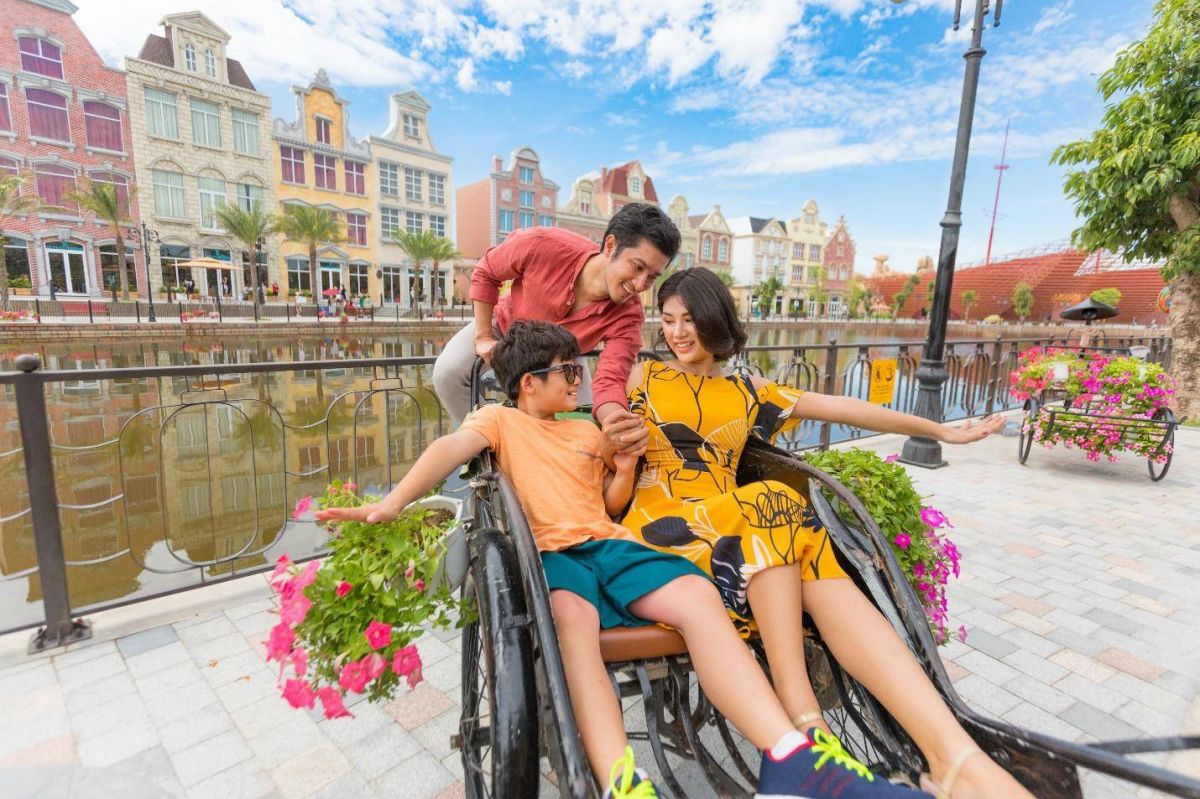 Bối cảnh đẹp ở các điểm du lịch chính rất dễ mang đến cho bạn những bức ảnh ngàn like.