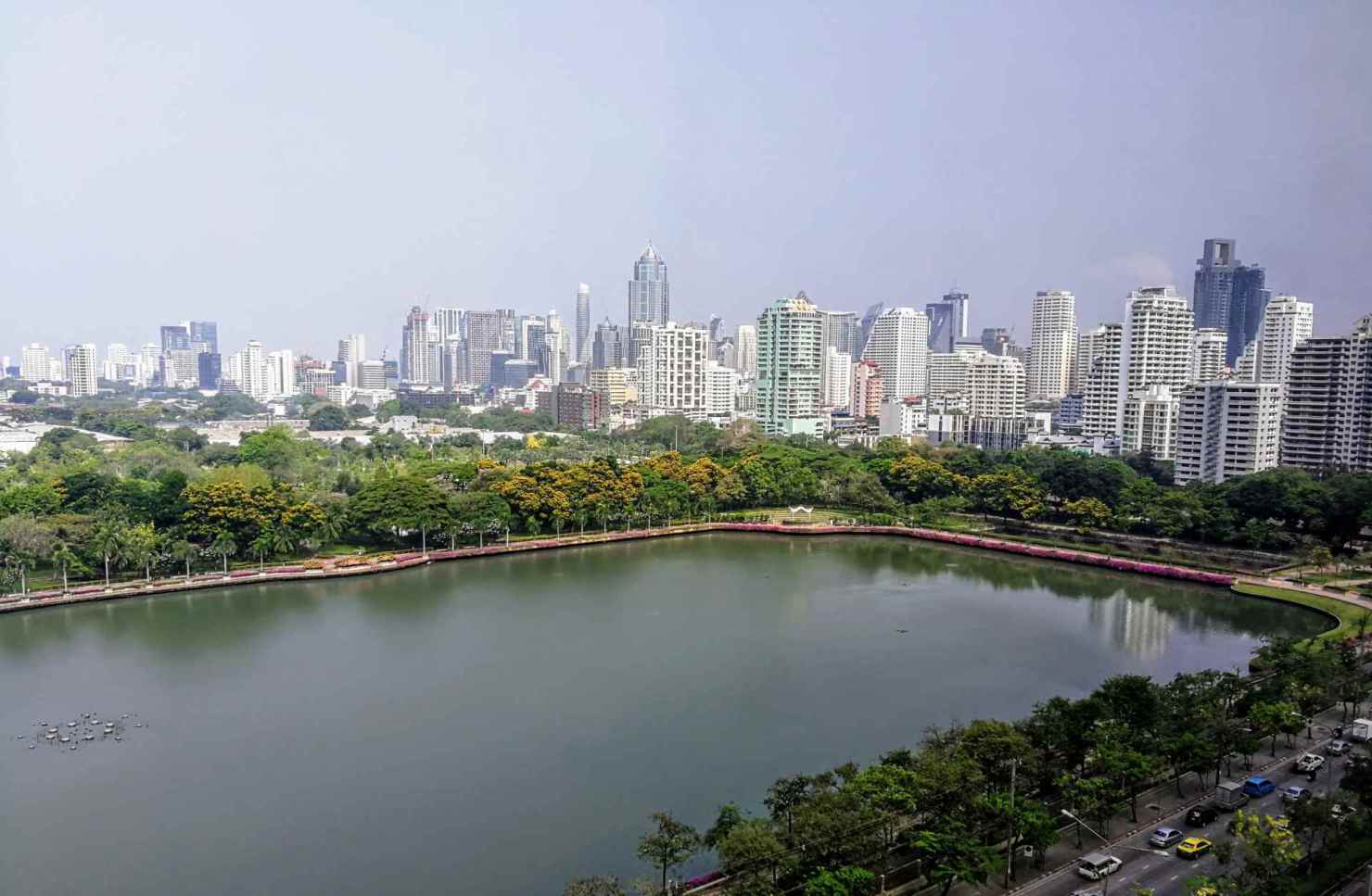 Các thành phố lớn tại châu Á - Thái Bình Dương như Bangkok (Thái Lan) càng ngày thu hút nhiều dự án xây dựng khách sạn