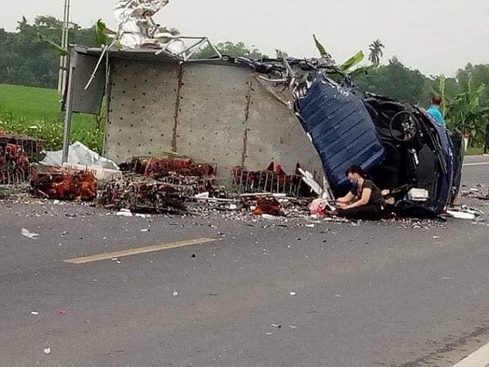 ha nam va cham voi xe ben tai xe xe cho ga tu vong tai cho