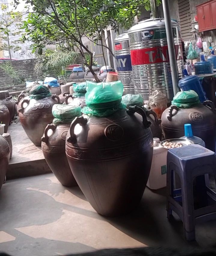 Tại nhà 