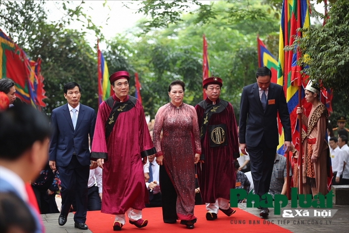 lanh dao dang nha nuoc dang huong tai le hoi den hung 2019