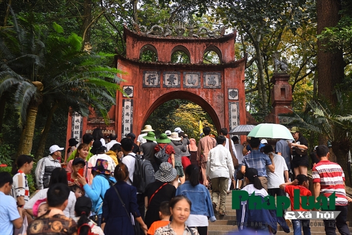 mam com tri an net van hoa moi trong le hoi den hung 2019