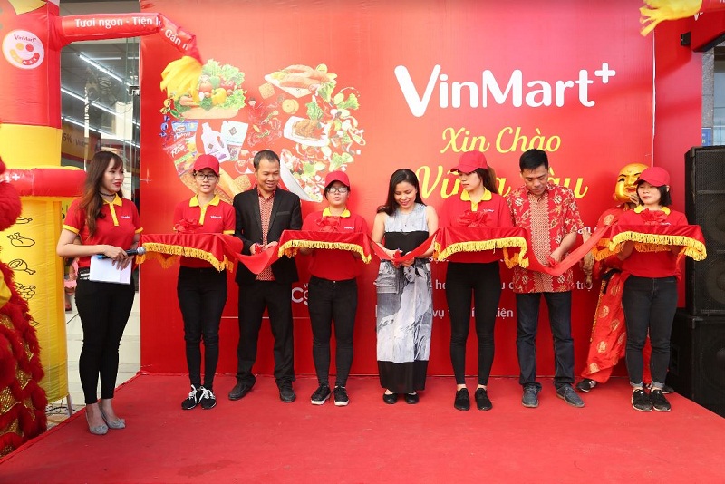 Hơn 100 cửa hàng VinMart+ khai trương trong tháng 12/2017.