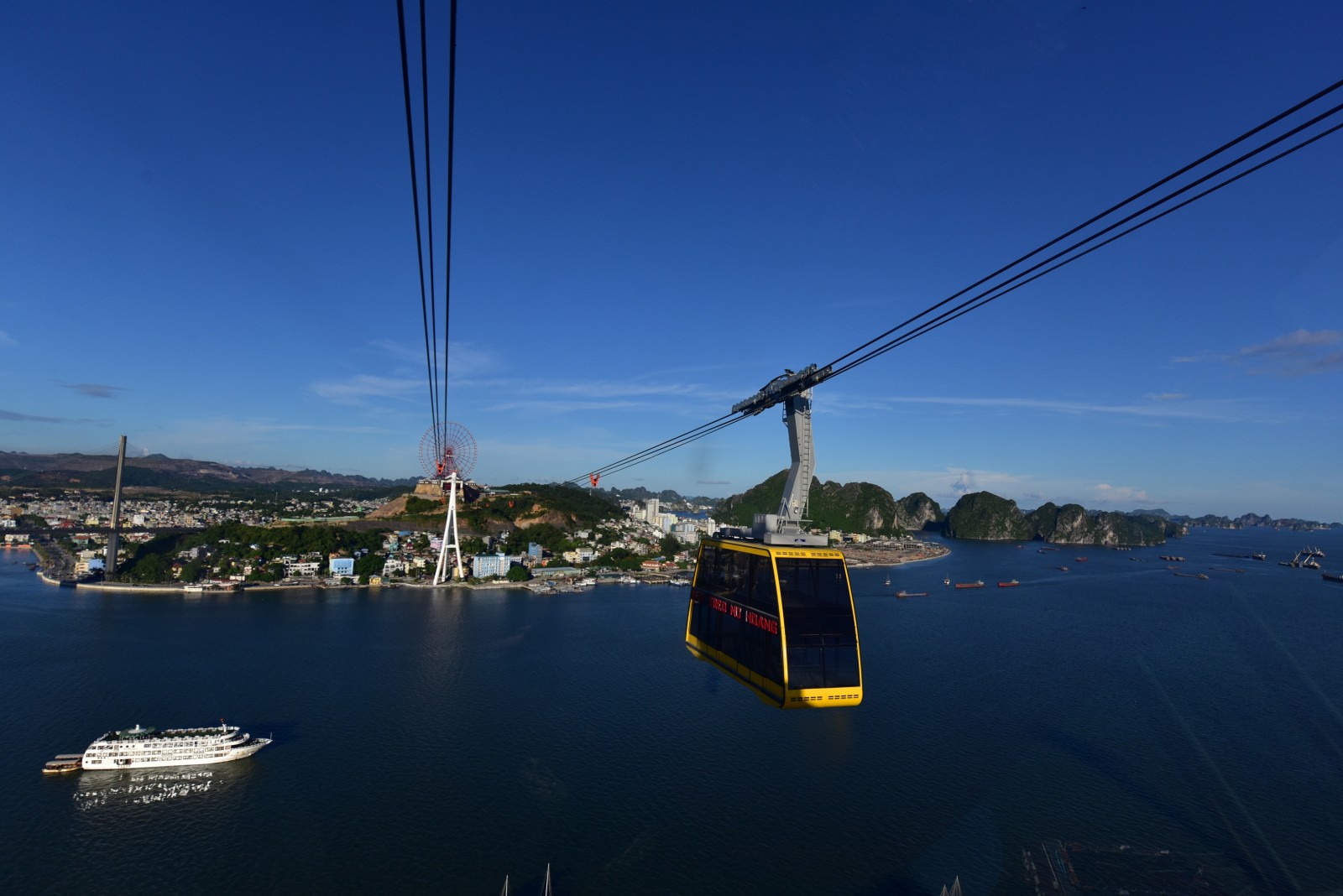 The Queen Cable Car – part of Sun World Ha Long Park project.
