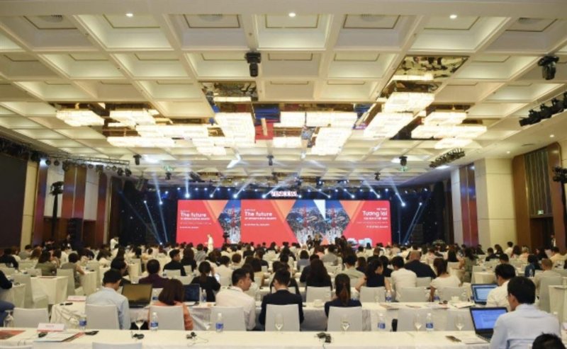 More than 400 retail industry experts and representatives took part in the “The Future of Vietnam’s Retail Industry” seminar in HCM City. (Photo: VNA)
