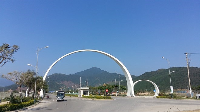An entrance to an industrial zone in Da Nang. The city has granted investment licences to seven projects and proposals to 15 more. (Photo: VNA)