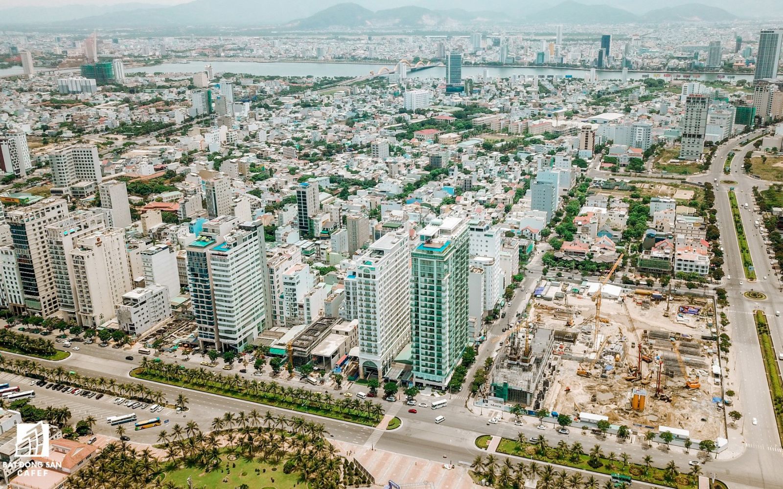 The coastal city of Da Nang is calling for investments in 10 infrastructure projects. (Photo: cafef)