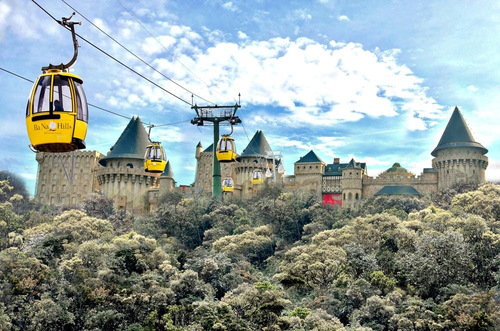 The single wired Ba Na – Suoi Mo cable car route was dubbed as “the stairway to paradise”.