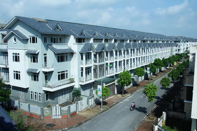 Sales of landed houses in the three months were impressive with 2,128 units transacted. (Photo: VNA)